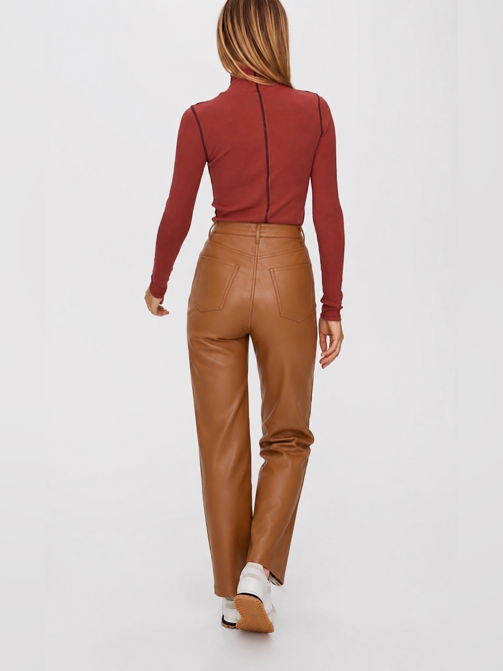 ARITZIA WILFRED Melania High Rise Vegan Camel Faux Leather Pants - Picture 4 of 8